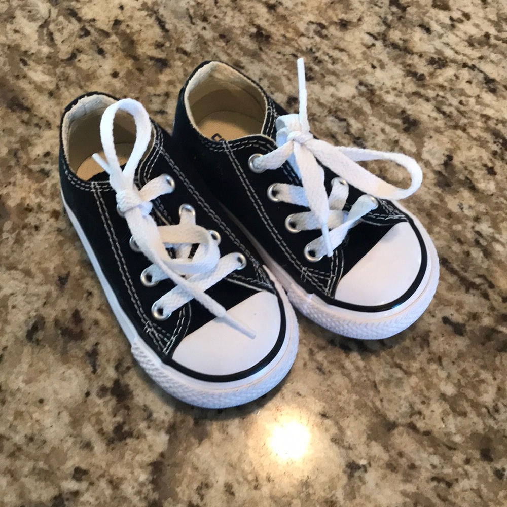 Size 5 toddler converse